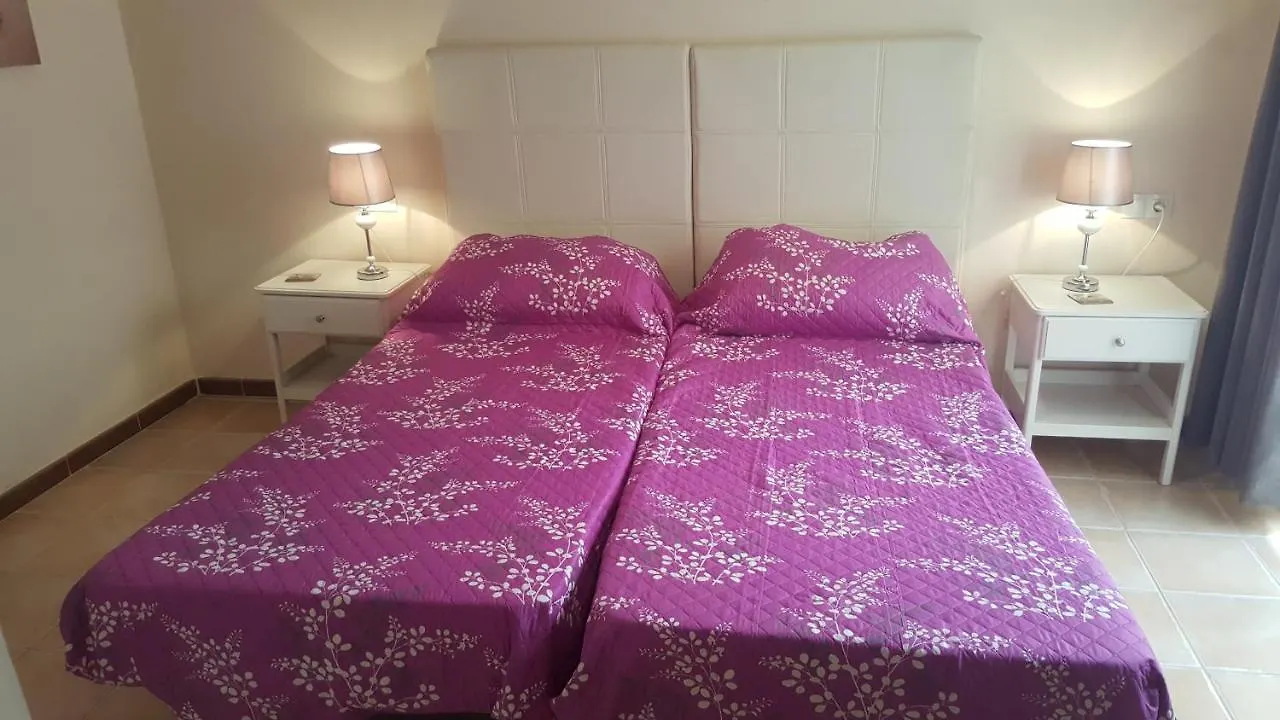 Beautiful, Spacious Villa, Heated Pool, Sleeps Eight, With Quality Furnishings Caleta De Fuste Villa