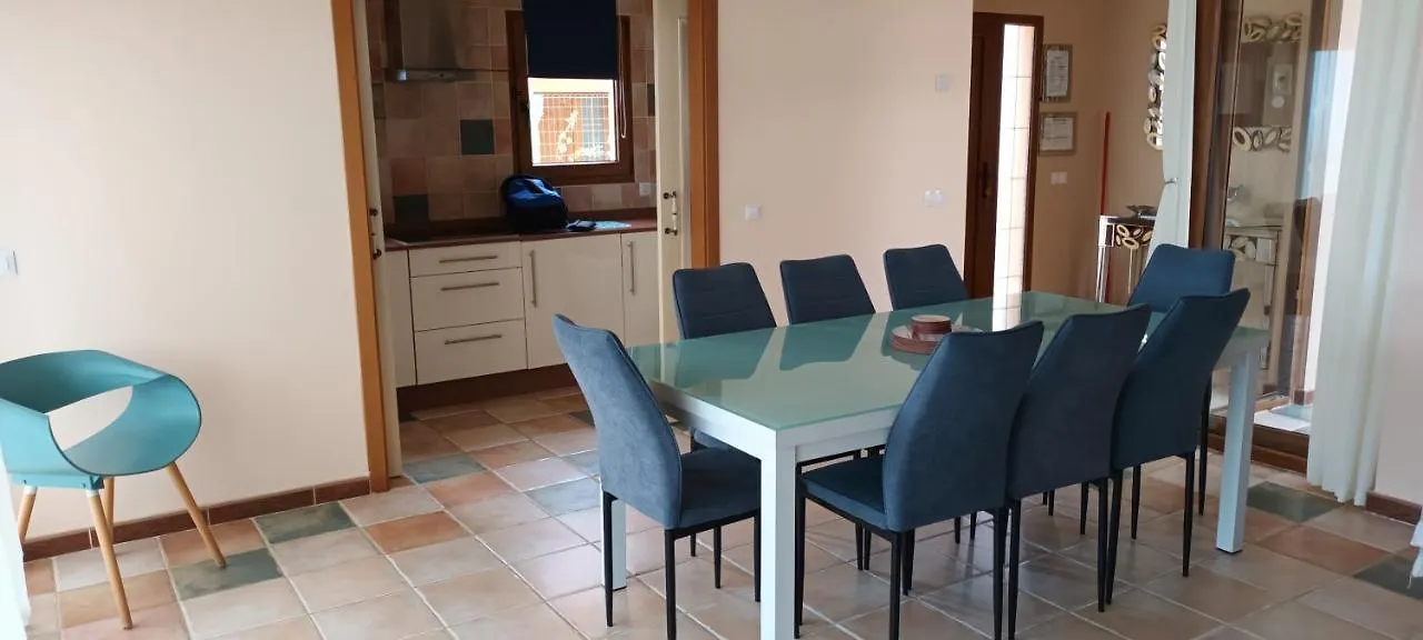 Villa Beautiful, Spacious Villa, Heated Pool, Sleeps Eight, With Quality Furnishings Caleta De Fuste Spain