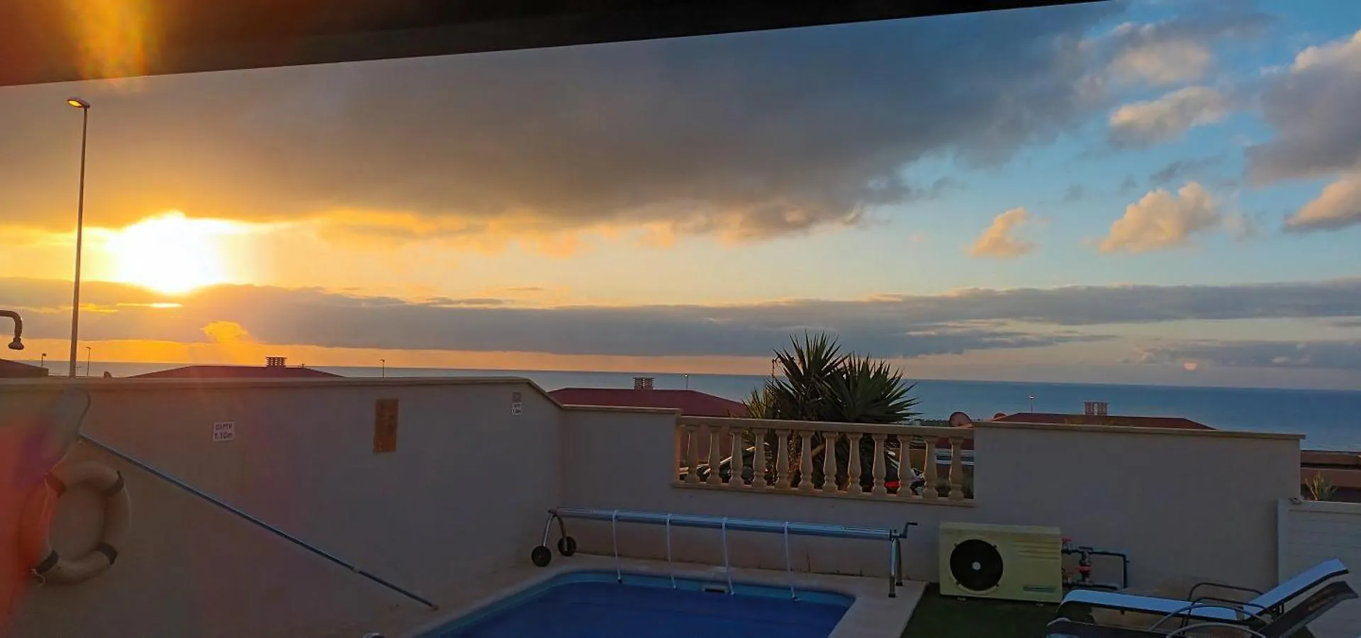 Beautiful, Spacious Villa, Heated Pool, Sleeps Eight, With Quality Furnishings Caleta De Fuste Villa